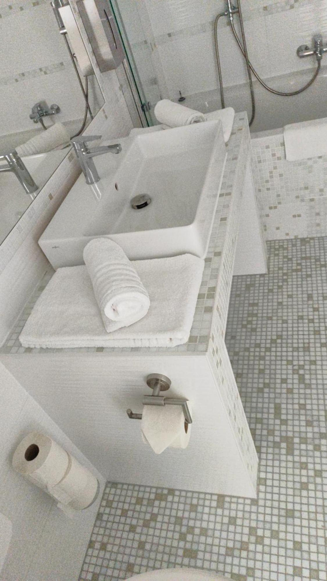 Ch-Hotel Luka Viyana Dış mekan fotoğraf